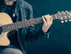 Arti Mimpi Melihat Gitar Terkait Perasaan Subjektif Arti Mimpi Melihat Gitar Terkait Perasaan Subjektif
