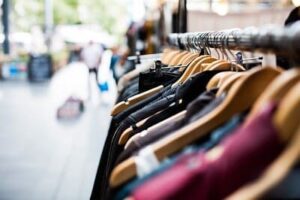 Tafsir Mimpi Beli Baju Bekas Menurut Islam Tanda Apa