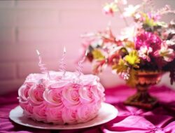 Arti Mimpi Membuat Kue : Ulang Tahun, Lebaran, Pernikahan dan Gagal Arti Mimpi Membuat Kue : Ulang Tahun, Lebaran, Pernikahan dan Gagal
