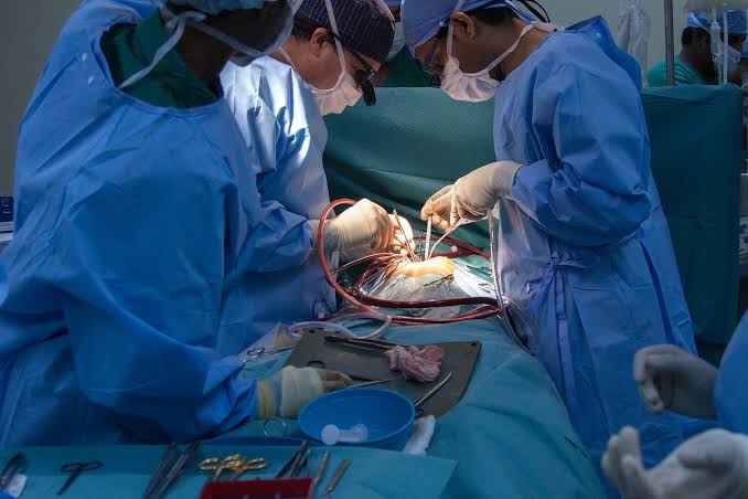 Arti Mimpi Operasi Bedah Oleh Dokter Pertanda Baik Atau Buruk?
