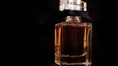 Arti Mimpi Botol Parfum Pecah Dan Mimpi Memecahkan Botol Parfum