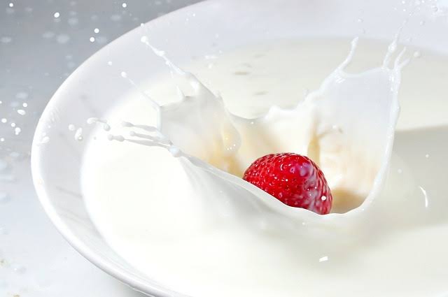 Arti Mimpi Menumpahkan Yogurt Di Meja Lantai Hingga Kotor Semua