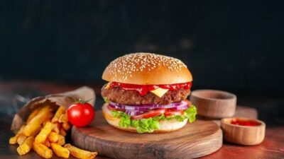 Arti Mimpi Makan Hamburger Dengan Nasi Pertanda Baik Atau Buruk